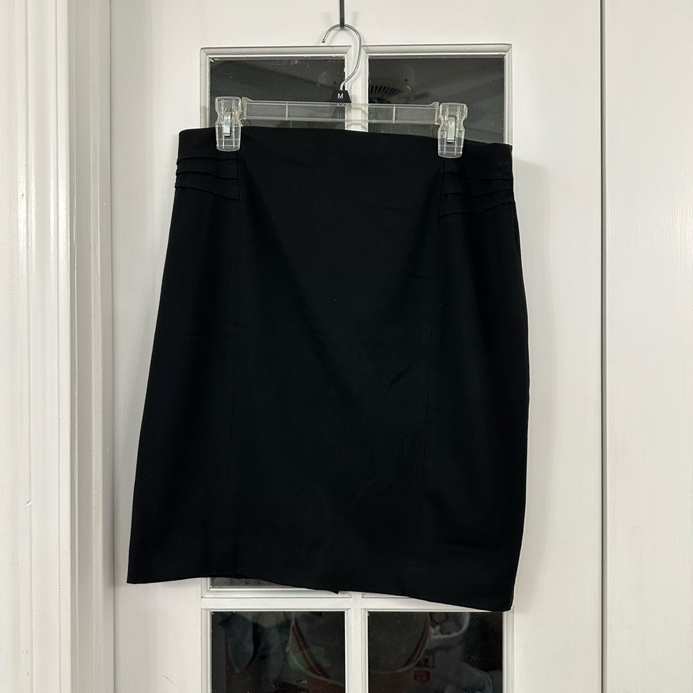 EXPRESS Black Pintuck Pencil Skirt (Size 12)